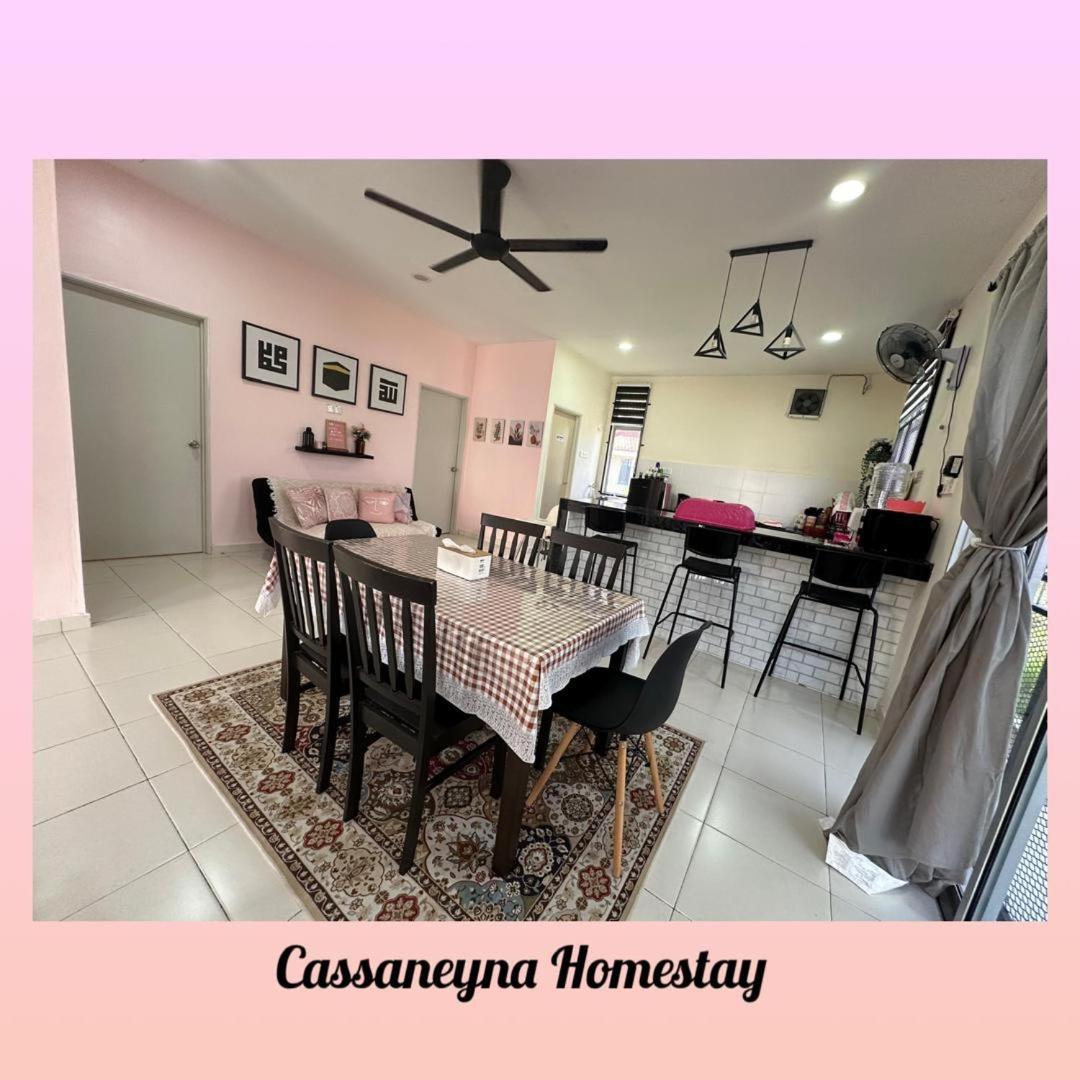 Cassaneyna Homestay Kuantan Luaran gambar
