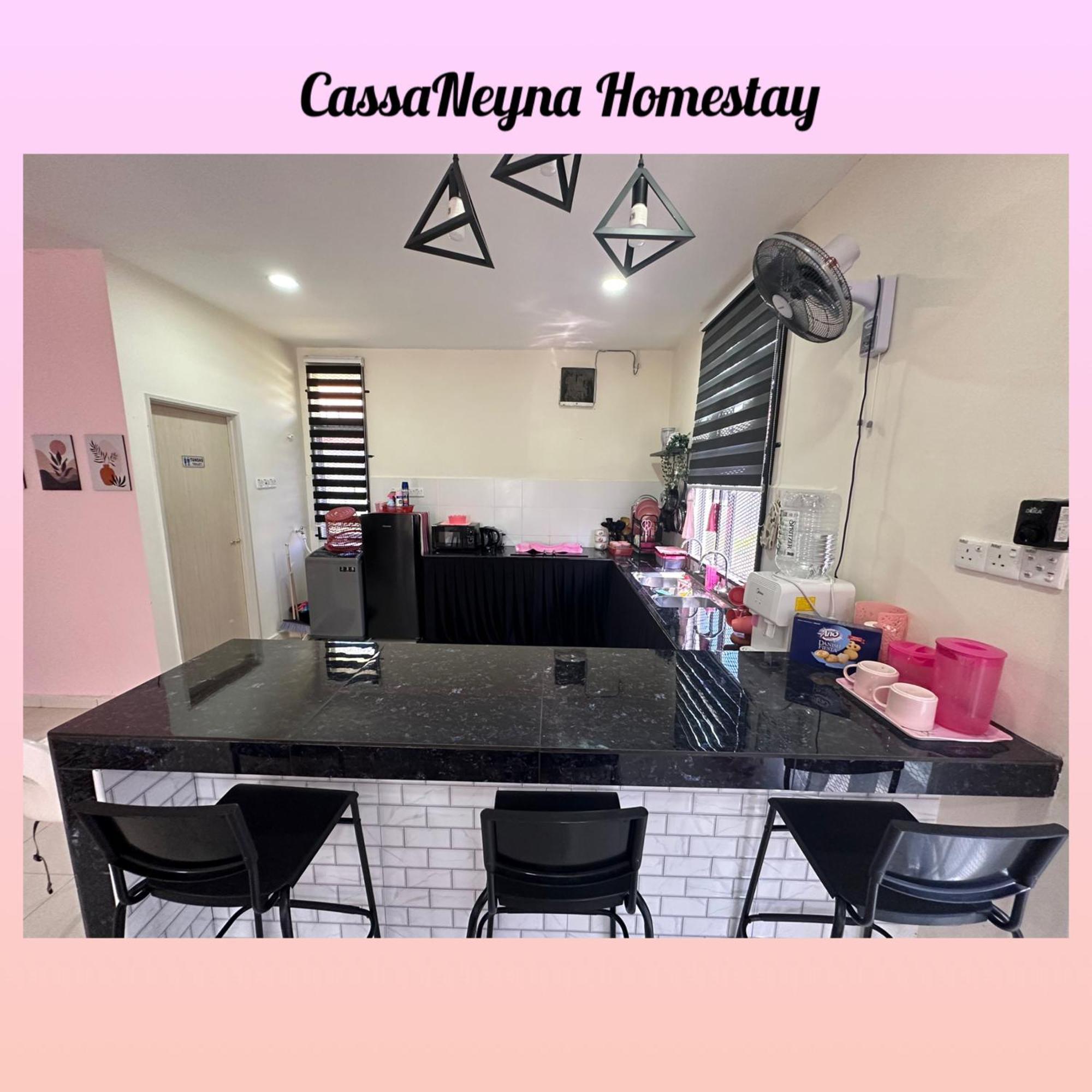 Cassaneyna Homestay Kuantan Luaran gambar